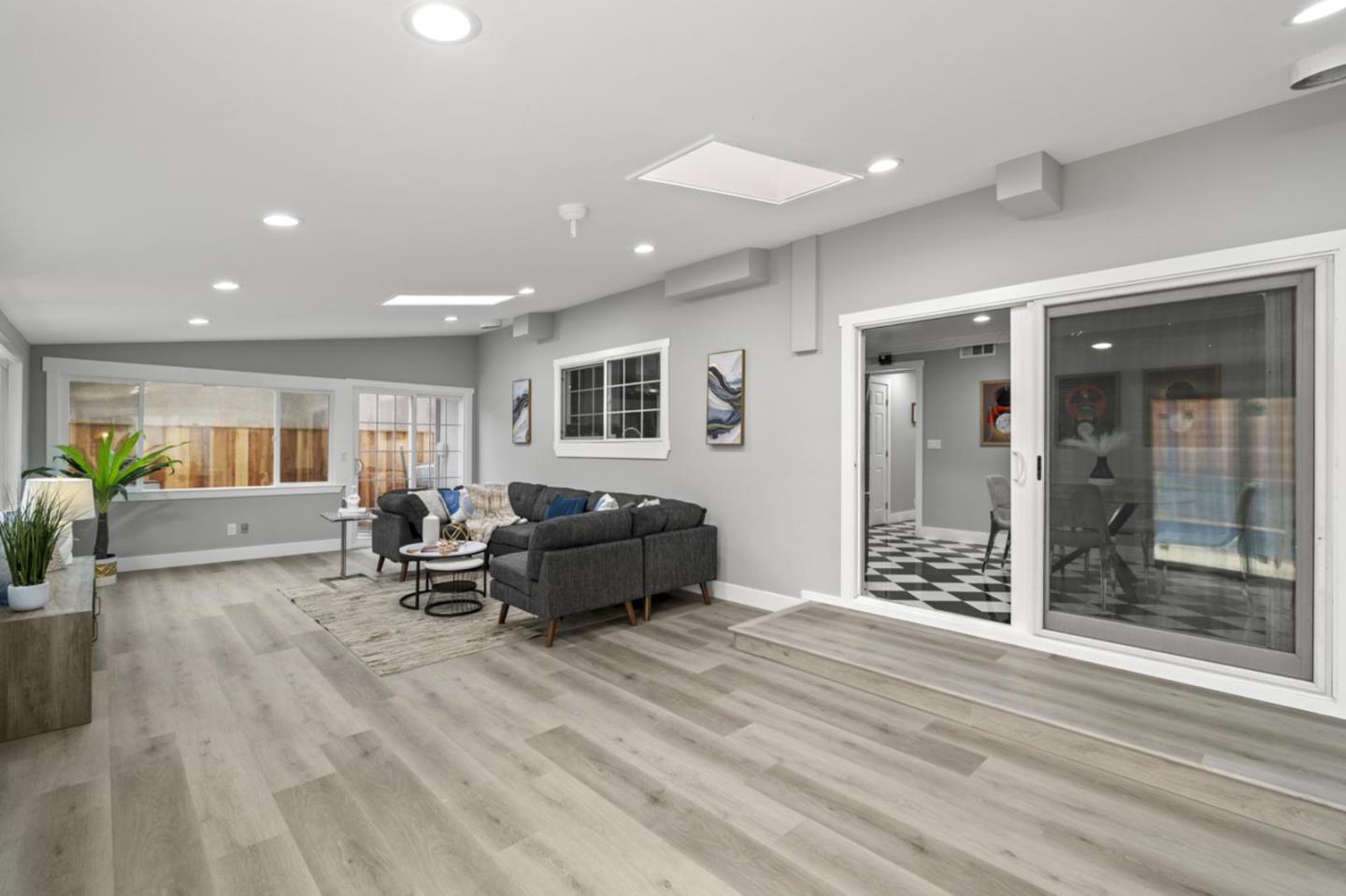 Detail Gallery Image 19 of 51 For 5150 Brookside Ln, Concord,  CA 94521 - 4 Beds | 3 Baths