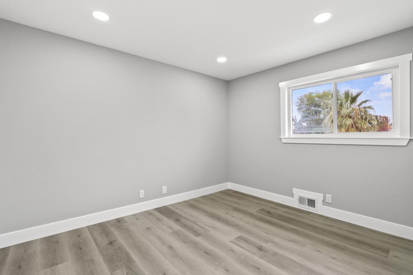 Detail Gallery Image 42 of 51 For 5150 Brookside Ln, Concord,  CA 94521 - 4 Beds | 3 Baths