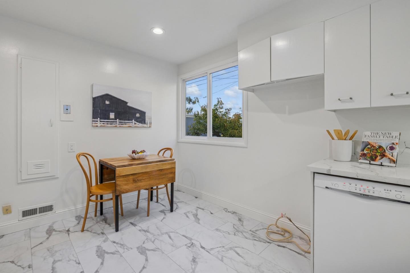 Detail Gallery Image 16 of 59 For 164 Wilshire Ave, Daly City,  CA 94015 - 2 Beds | 2 Baths