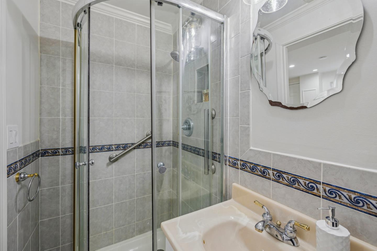 Detail Gallery Image 37 of 59 For 164 Wilshire Ave, Daly City,  CA 94015 - 2 Beds | 2 Baths