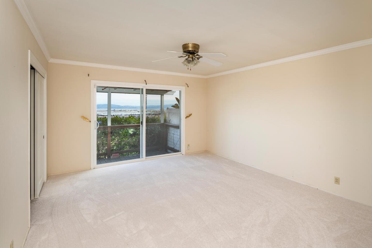 Detail Gallery Image 11 of 36 For 1033 Hewitt Dr, San Carlos,  CA 94070 - 3 Beds | 2 Baths