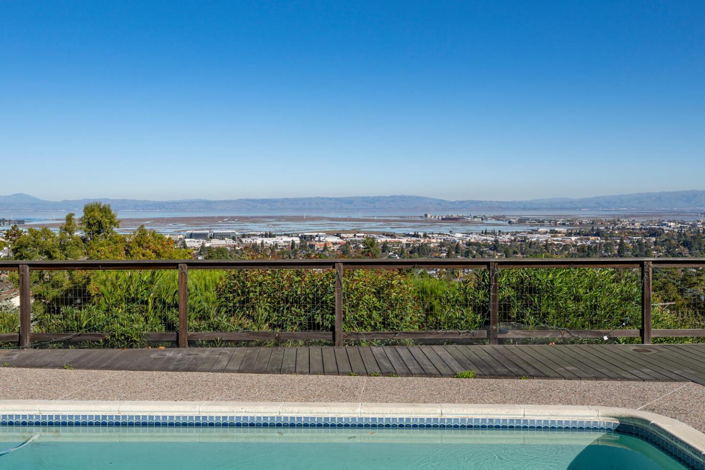 Detail Gallery Image 24 of 36 For 1033 Hewitt Dr, San Carlos,  CA 94070 - 3 Beds | 2 Baths