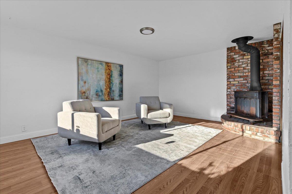 Detail Gallery Image 5 of 24 For 344 Pueblo Dr, Salinas,  CA 93906 - 3 Beds | 2 Baths