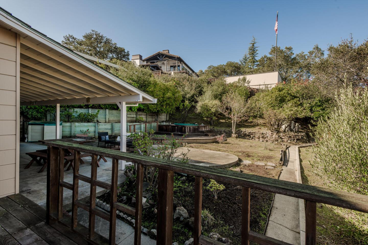 Detail Gallery Image 34 of 40 For 16 Granite Ct, San Carlos,  CA 94070 - 2 Beds | 2 Baths