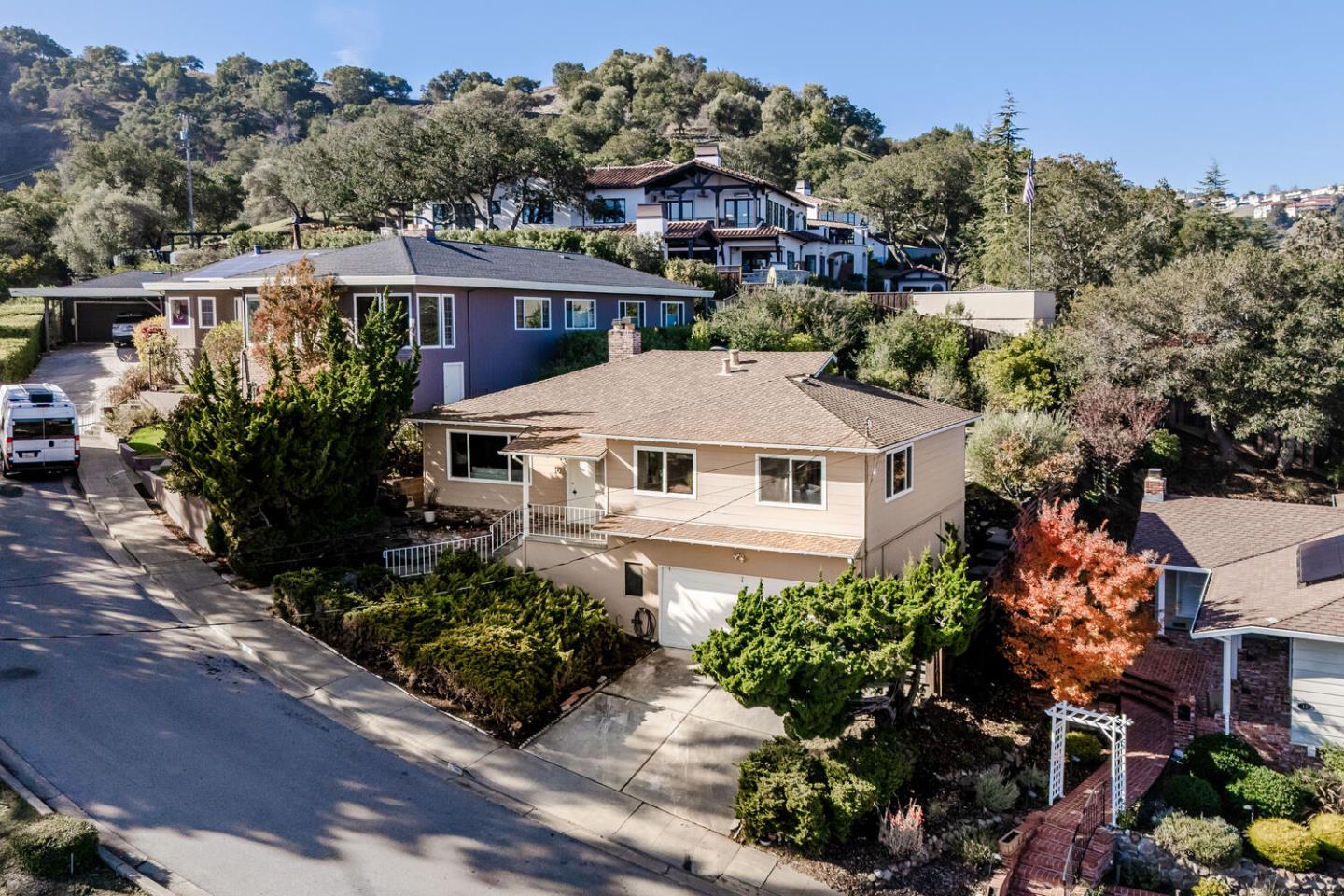 Detail Gallery Image 38 of 40 For 16 Granite Ct, San Carlos,  CA 94070 - 2 Beds | 2 Baths