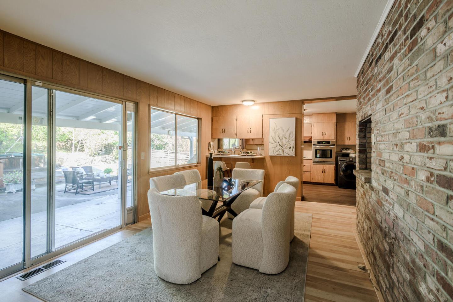 Detail Gallery Image 8 of 40 For 16 Granite Ct, San Carlos,  CA 94070 - 2 Beds | 2 Baths