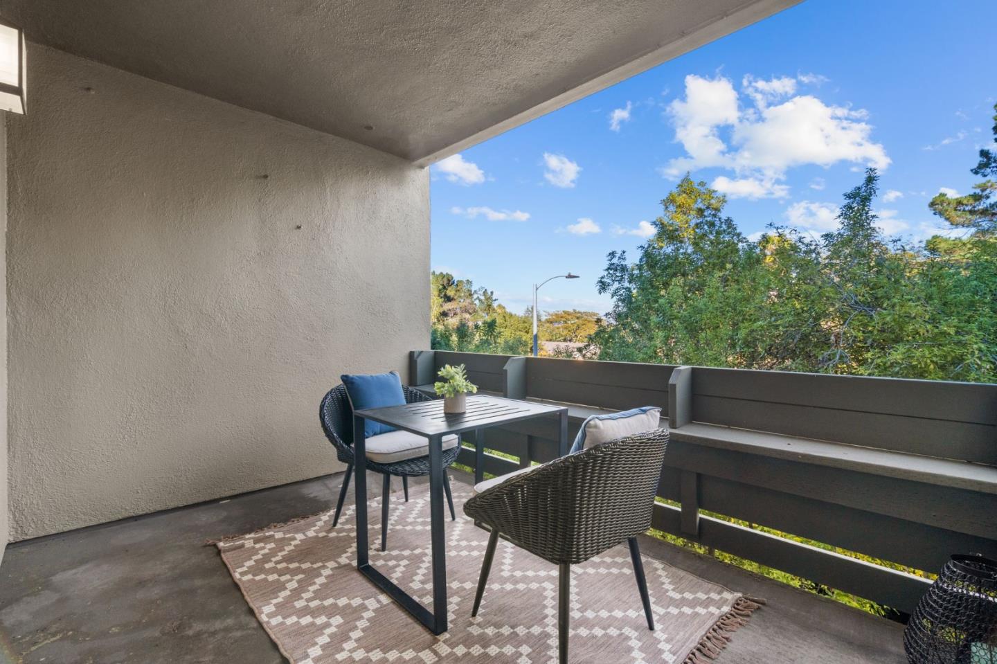 Detail Gallery Image 23 of 32 For 4000 Farm Hill Blvd #204,  Redwood City,  CA 94061 - 3 Beds | 2 Baths