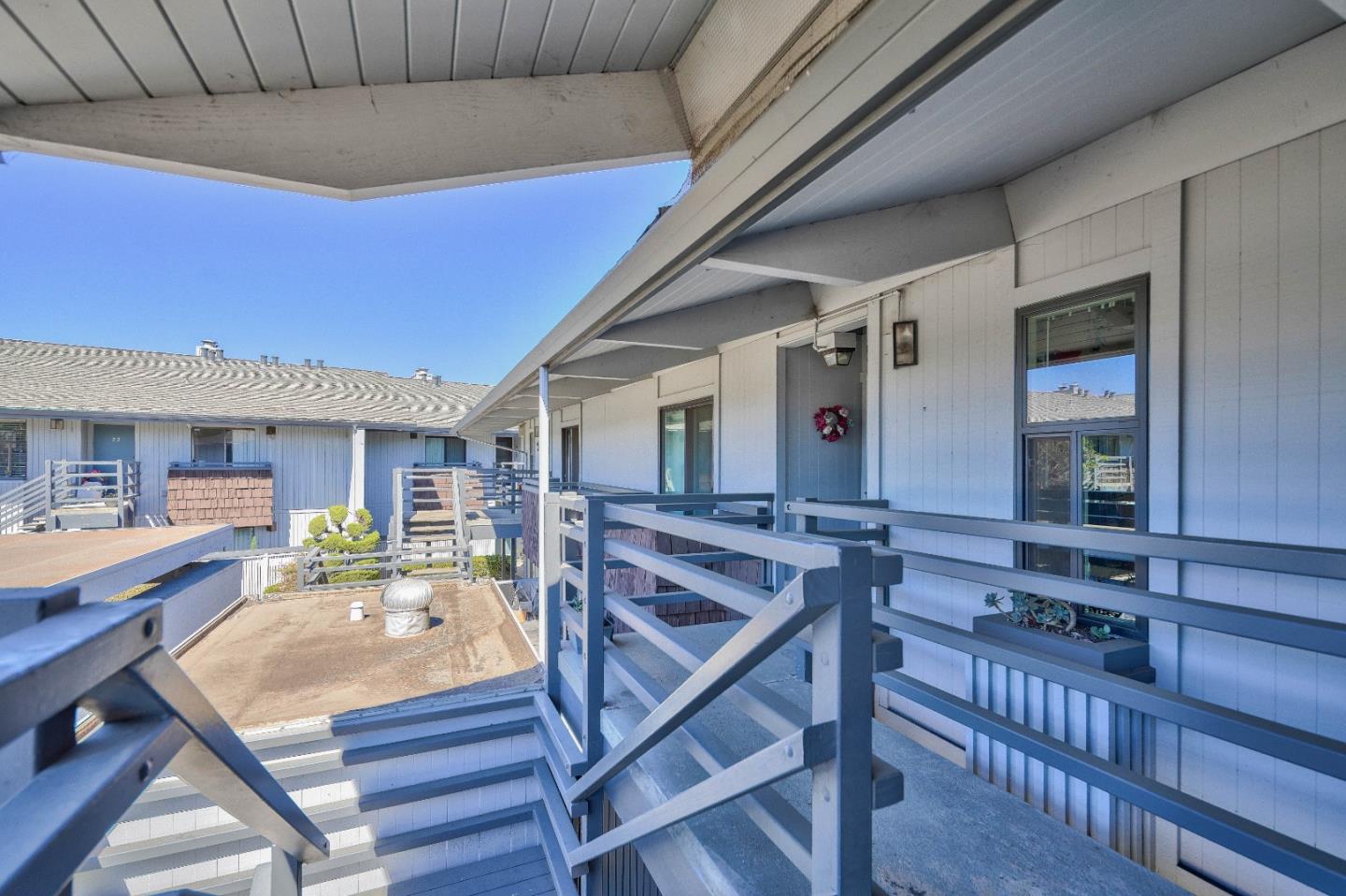 Detail Gallery Image 16 of 25 For 158 Kern St #11,  Salinas,  CA 93905 - 2 Beds | 1 Baths