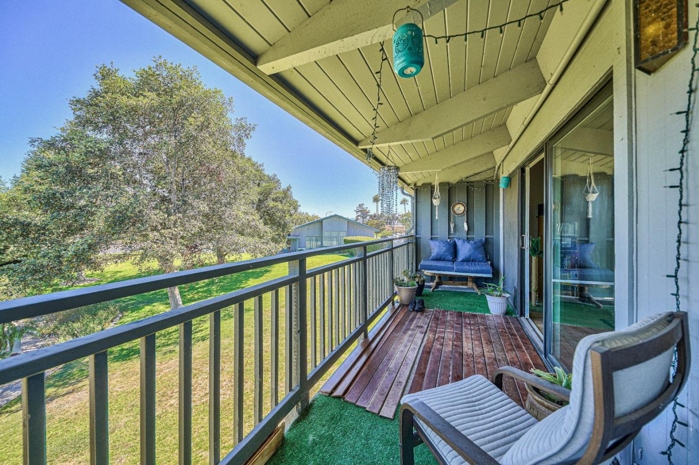 Detail Gallery Image 3 of 25 For 158 Kern St #11,  Salinas,  CA 93905 - 2 Beds | 1 Baths