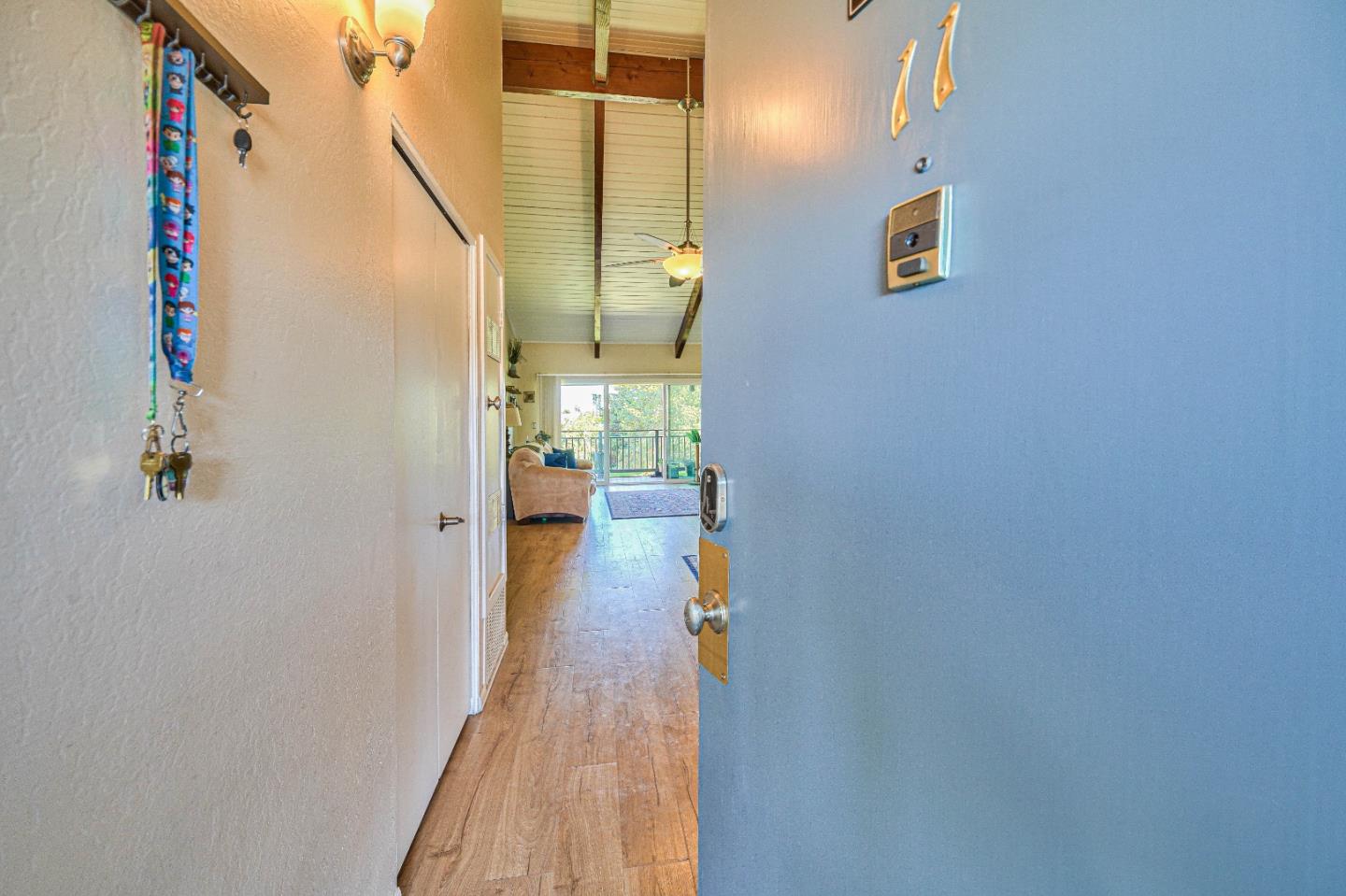 Detail Gallery Image 4 of 25 For 158 Kern St #11,  Salinas,  CA 93905 - 2 Beds | 1 Baths