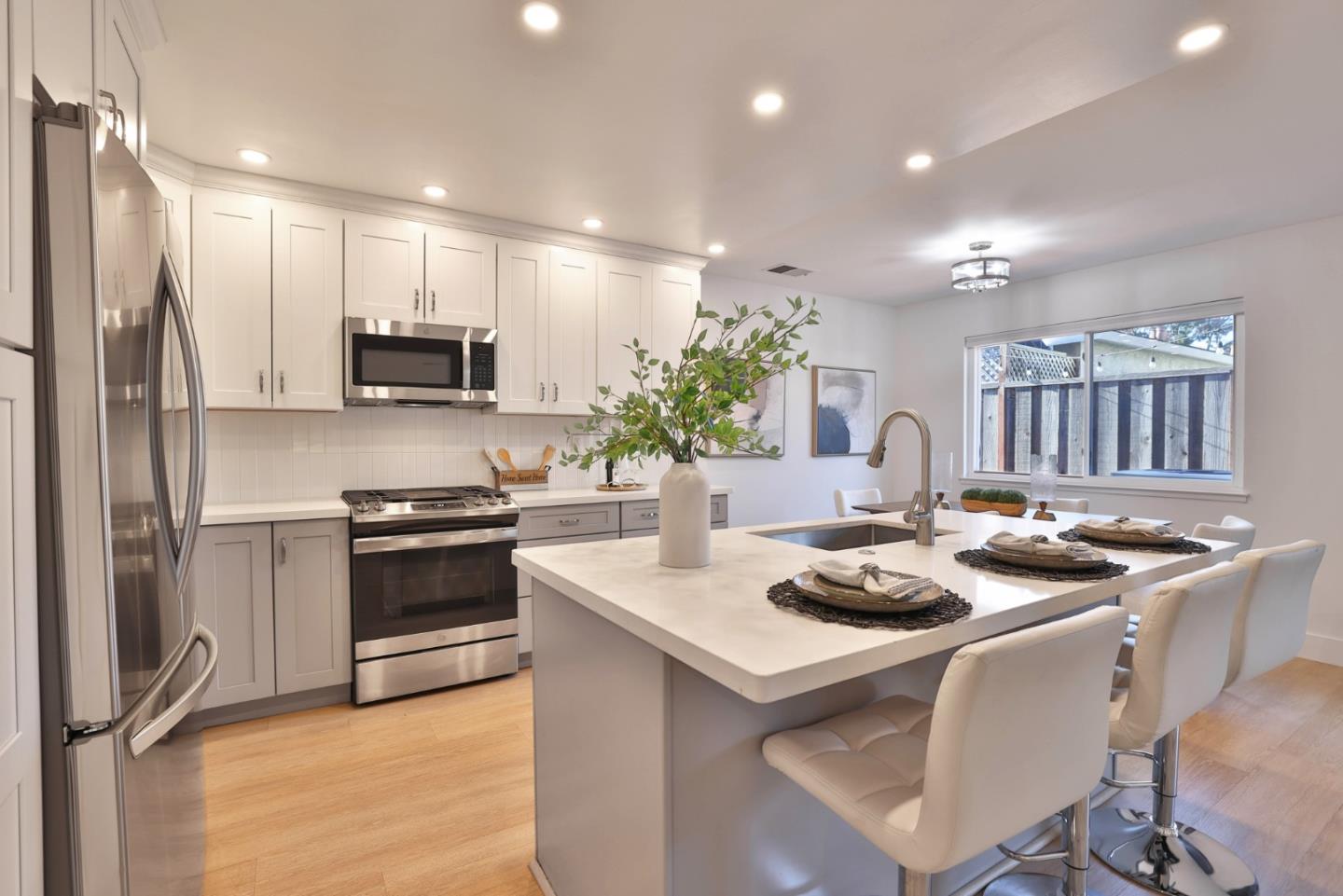 Detail Gallery Image 9 of 26 For 4581 Shadowhurst Ct, San Jose,  CA 95136 - 3 Beds | 2 Baths