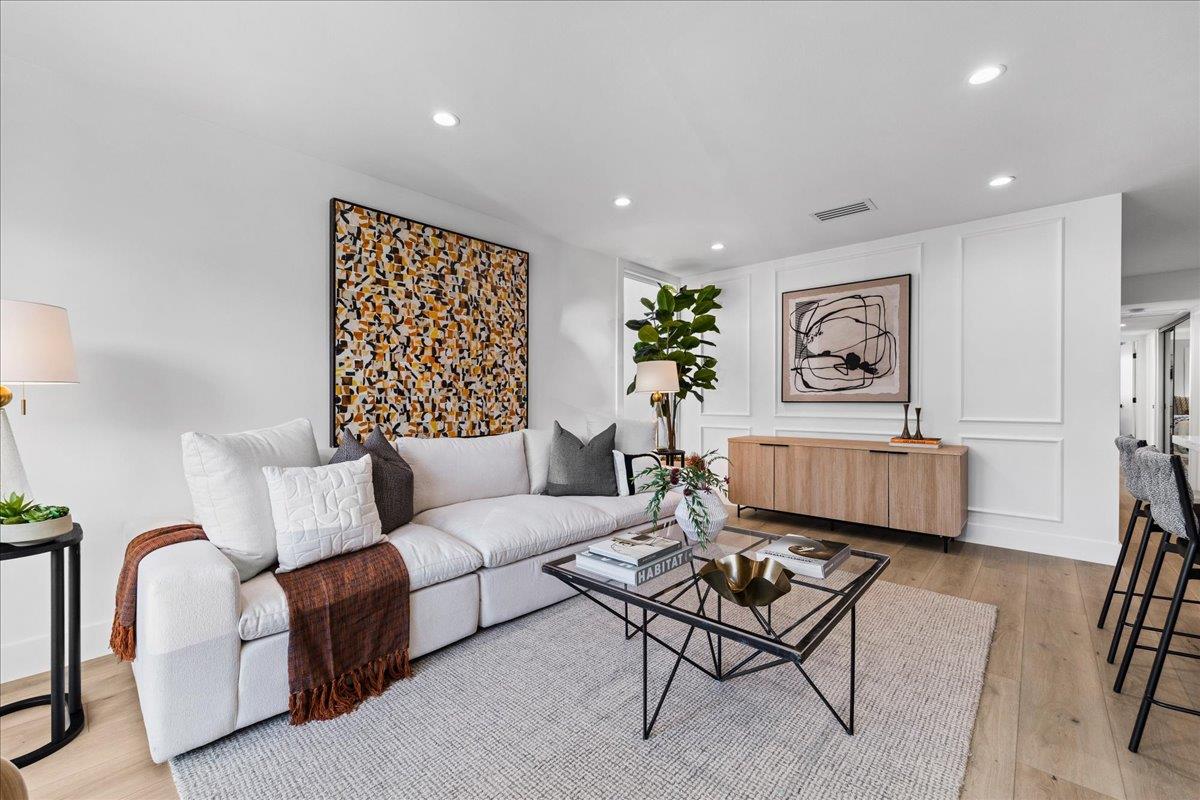 Detail Gallery Image 5 of 43 For 2319 Tipperary Ave, South San Francisco,  CA 94080 - 4 Beds | 2 Baths