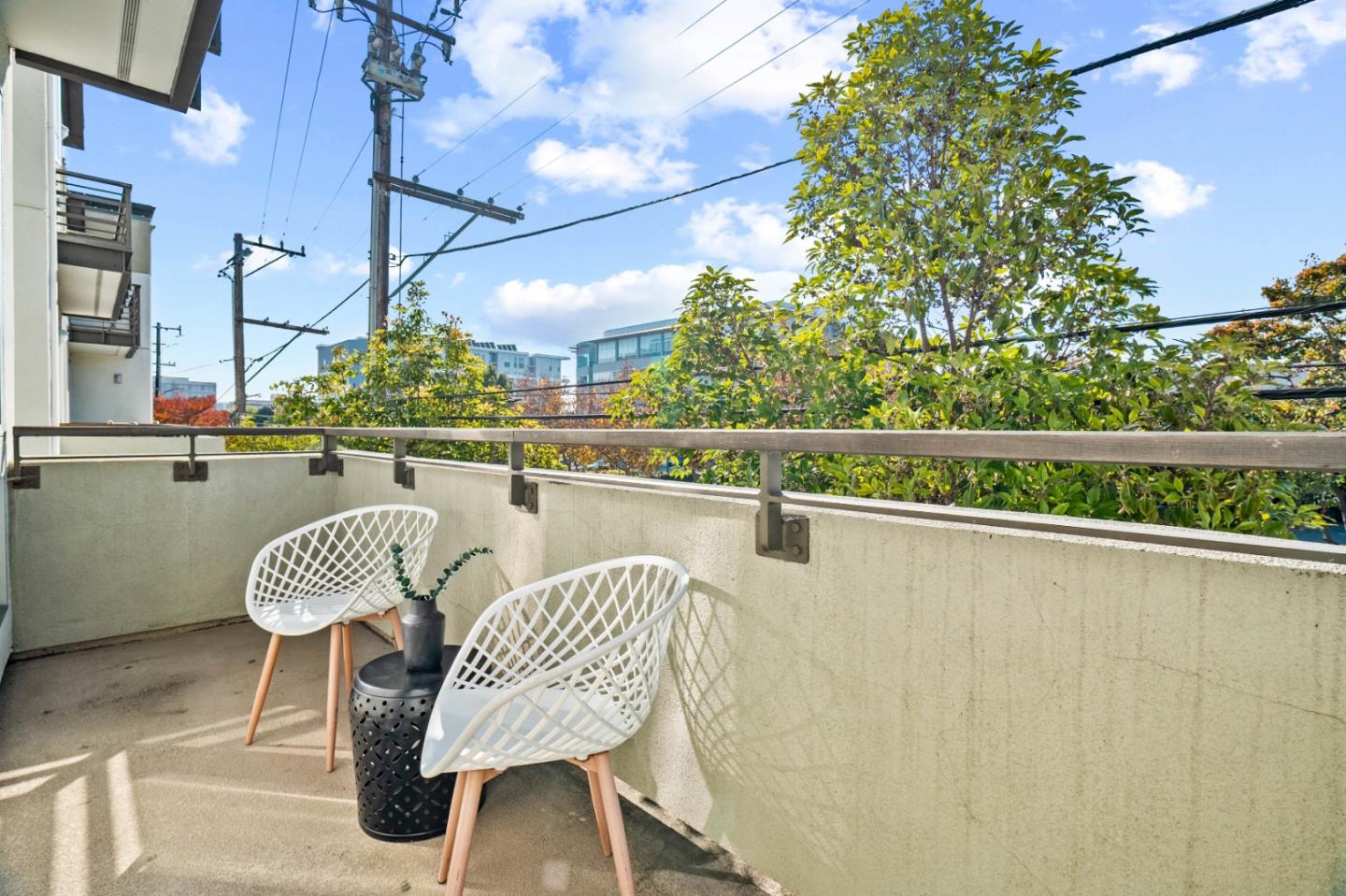 Detail Gallery Image 15 of 29 For 630 Warren St, Redwood City,  CA 94063 - 3 Beds | 3/1 Baths