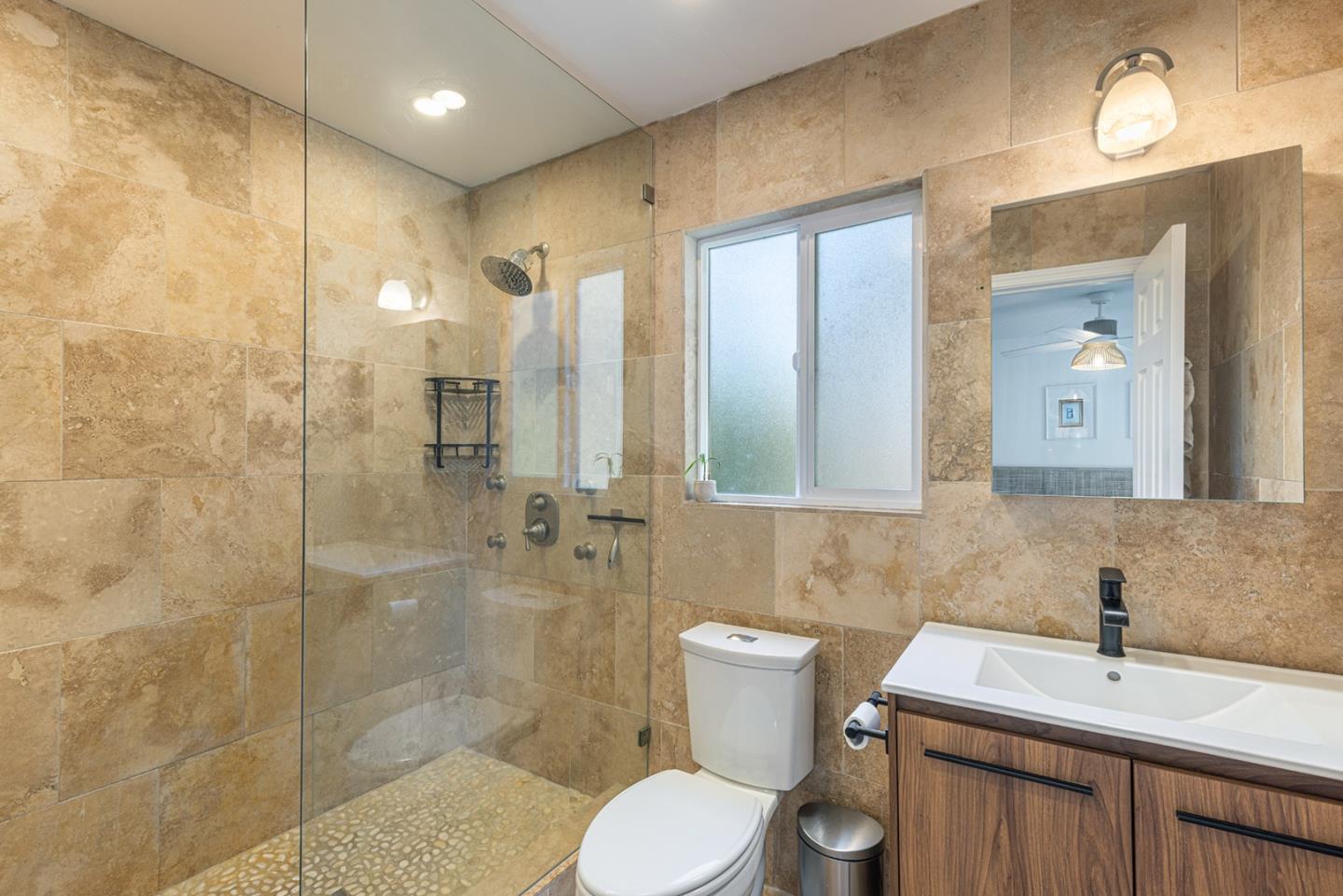 Detail Gallery Image 18 of 29 For 5914 Channel Dr, Santa Rosa,  CA 95409 - 3 Beds | 2 Baths