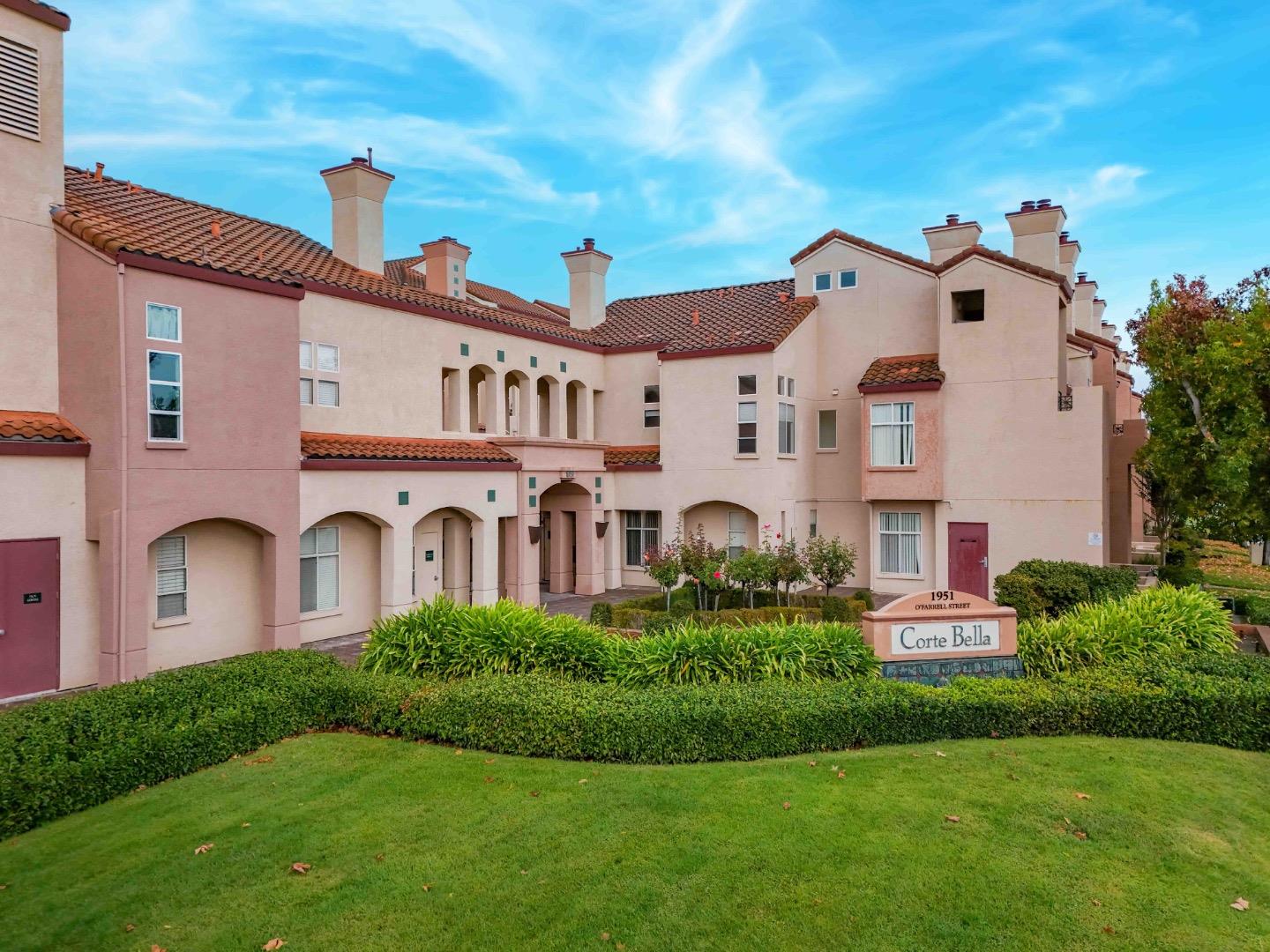 Detail Gallery Image 2 of 55 For 1951 Ofarrell St #116,  San Mateo,  CA 94403 - 2 Beds | 2 Baths