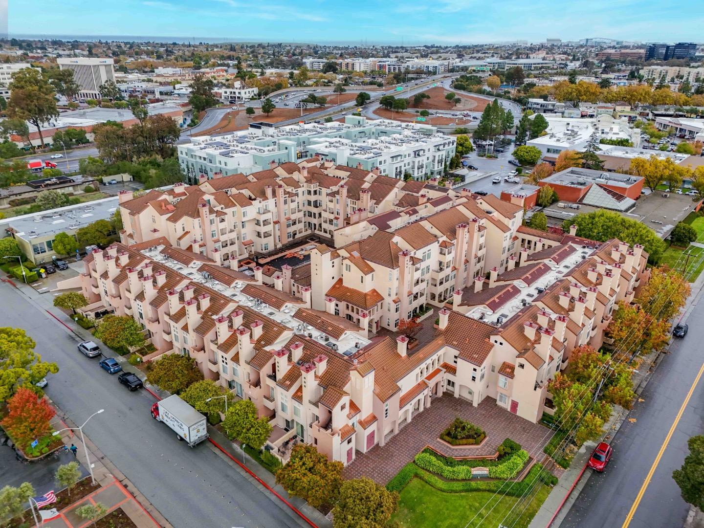 Detail Gallery Image 5 of 55 For 1951 Ofarrell St #116,  San Mateo,  CA 94403 - 2 Beds | 2 Baths