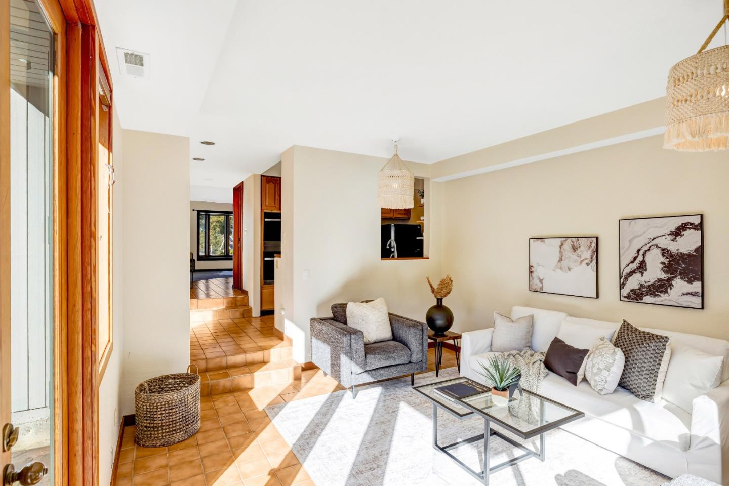 Detail Gallery Image 15 of 43 For 1107 Austin Ave, Pacific Grove,  CA 93950 - 3 Beds | 2/1 Baths