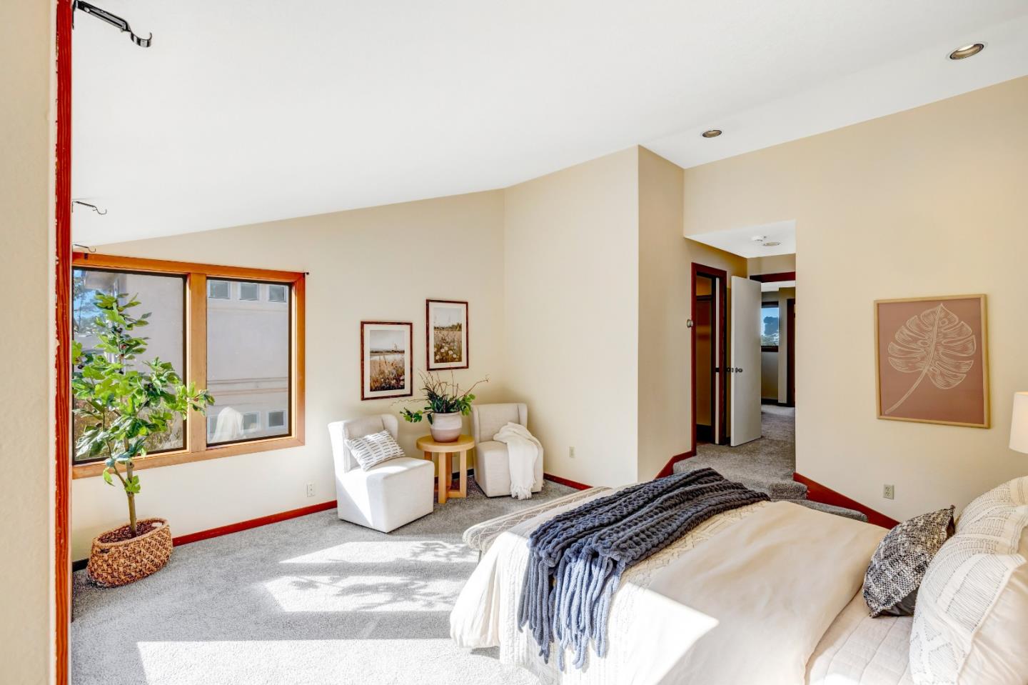 Detail Gallery Image 27 of 43 For 1107 Austin Ave, Pacific Grove,  CA 93950 - 3 Beds | 2/1 Baths