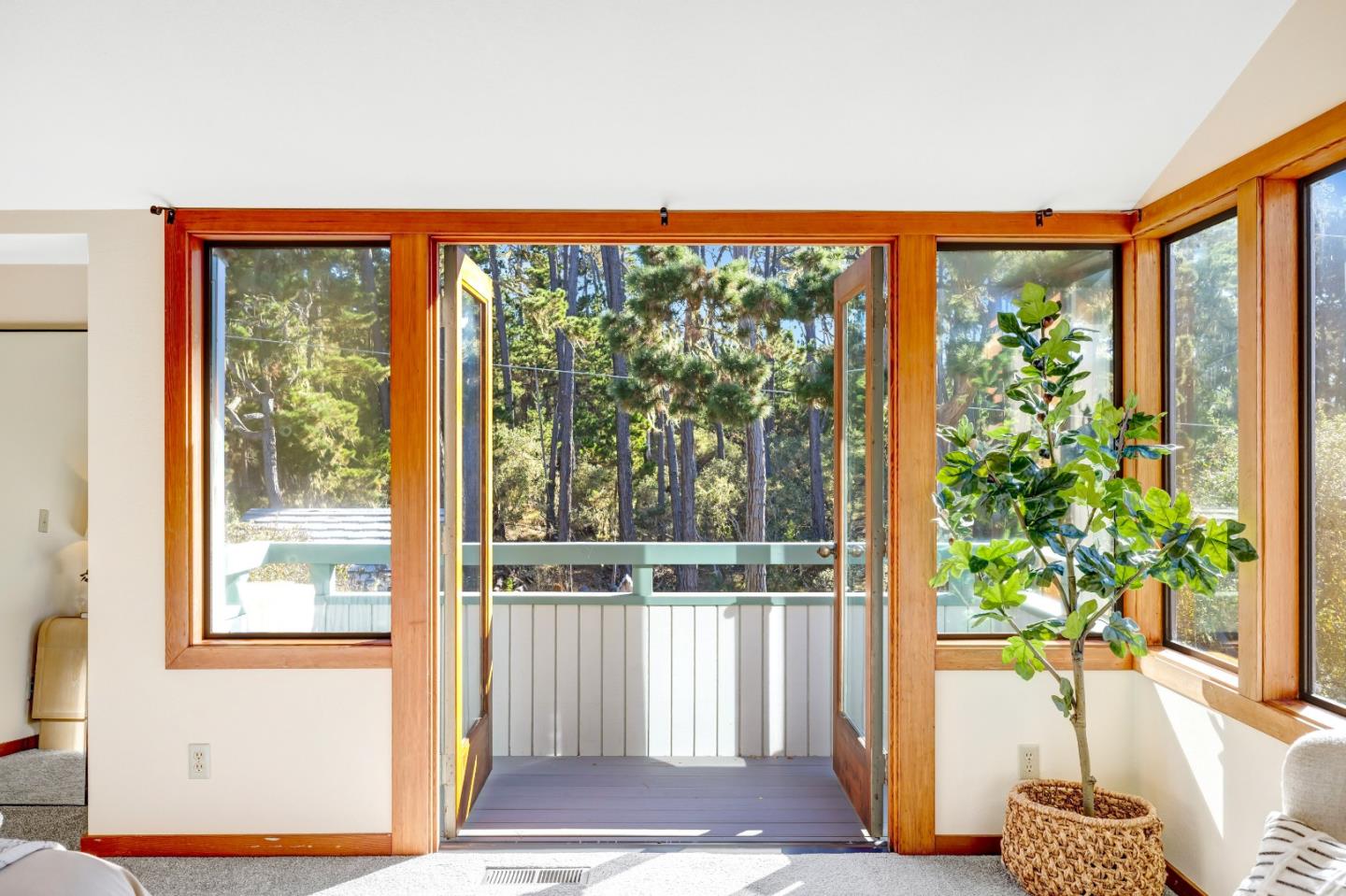 Detail Gallery Image 28 of 43 For 1107 Austin Ave, Pacific Grove,  CA 93950 - 3 Beds | 2/1 Baths