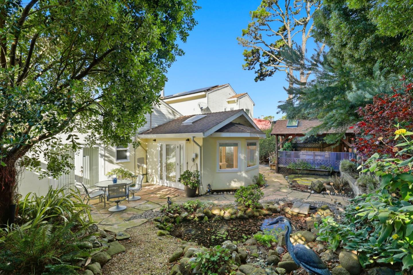 Detail Gallery Image 22 of 33 For 5 Hibbert Ct, Pacifica,  CA 94044 - 4 Beds | 2 Baths