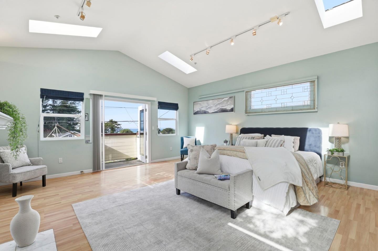 Detail Gallery Image 24 of 33 For 5 Hibbert Ct, Pacifica,  CA 94044 - 4 Beds | 2 Baths