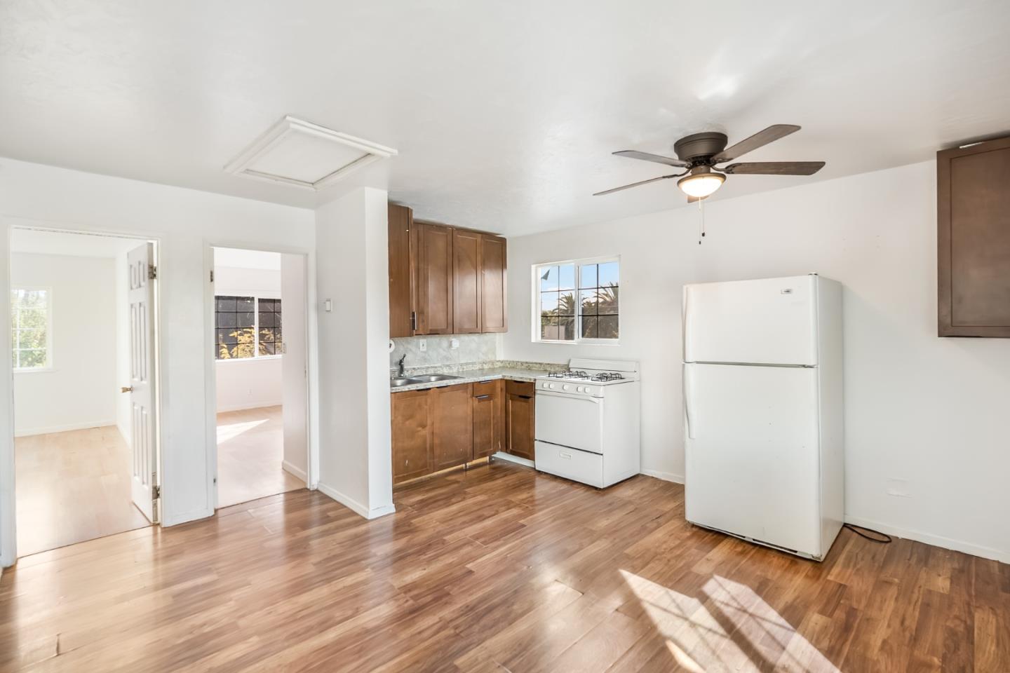 Detail Gallery Image 19 of 32 For 14504 Jerilyn Dr, San Jose,  CA 95127 - 7 Beds | 3/1 Baths