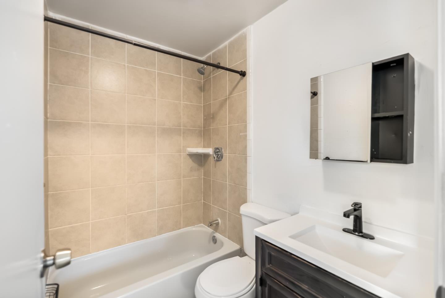 Detail Gallery Image 24 of 32 For 14504 Jerilyn Dr, San Jose,  CA 95127 - 7 Beds | 3/1 Baths