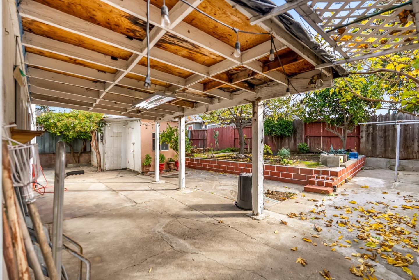 Detail Gallery Image 26 of 32 For 14504 Jerilyn Dr, San Jose,  CA 95127 - 7 Beds | 3/1 Baths