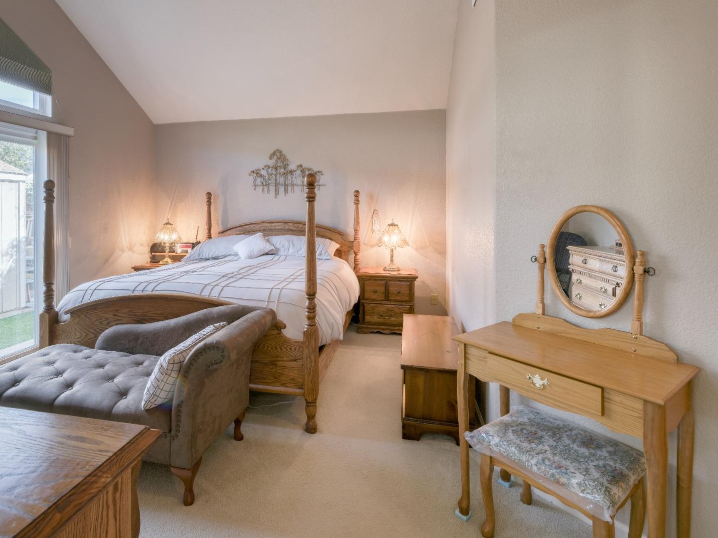 Detail Gallery Image 19 of 27 For 1139 Cape Cod Way, Salinas,  CA 93906 - 3 Beds | 2 Baths