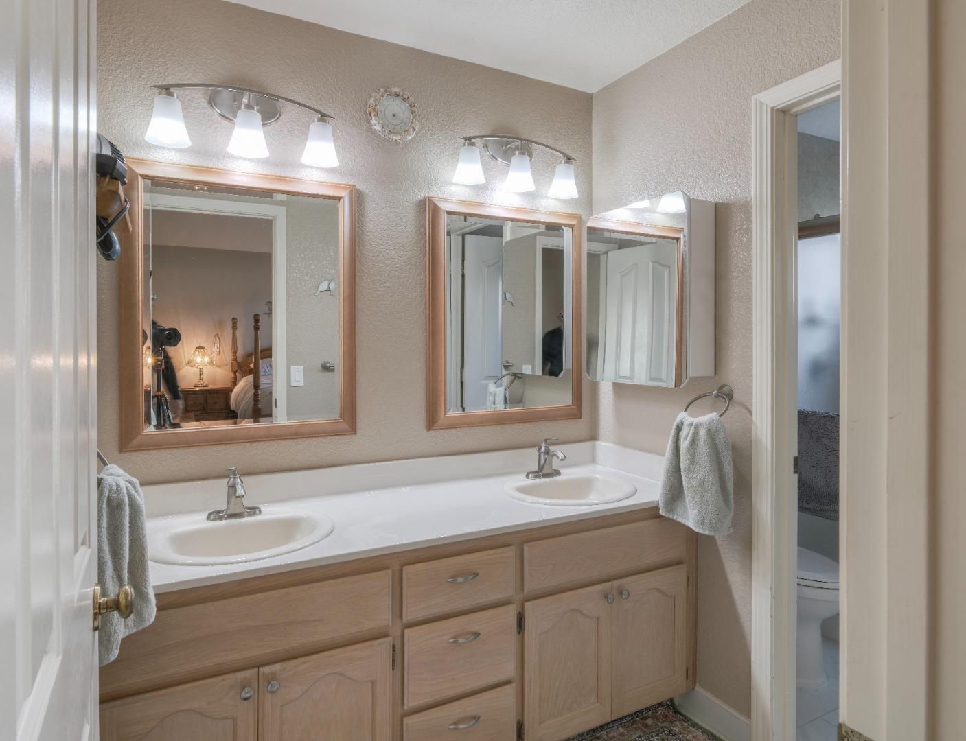 Detail Gallery Image 20 of 27 For 1139 Cape Cod Way, Salinas,  CA 93906 - 3 Beds | 2 Baths