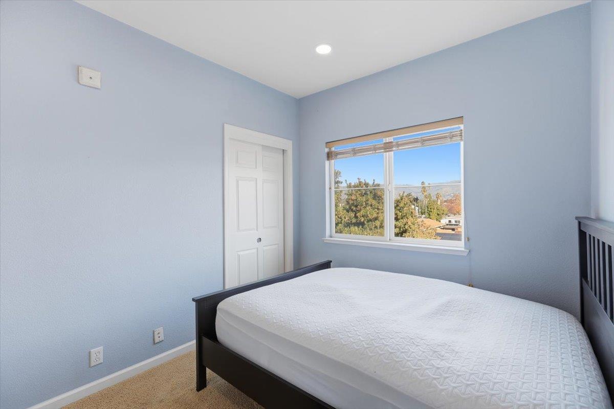 Detail Gallery Image 13 of 32 For 201 San Antonio Pl, San Jose,  CA 95116 - 3 Beds | 2/1 Baths