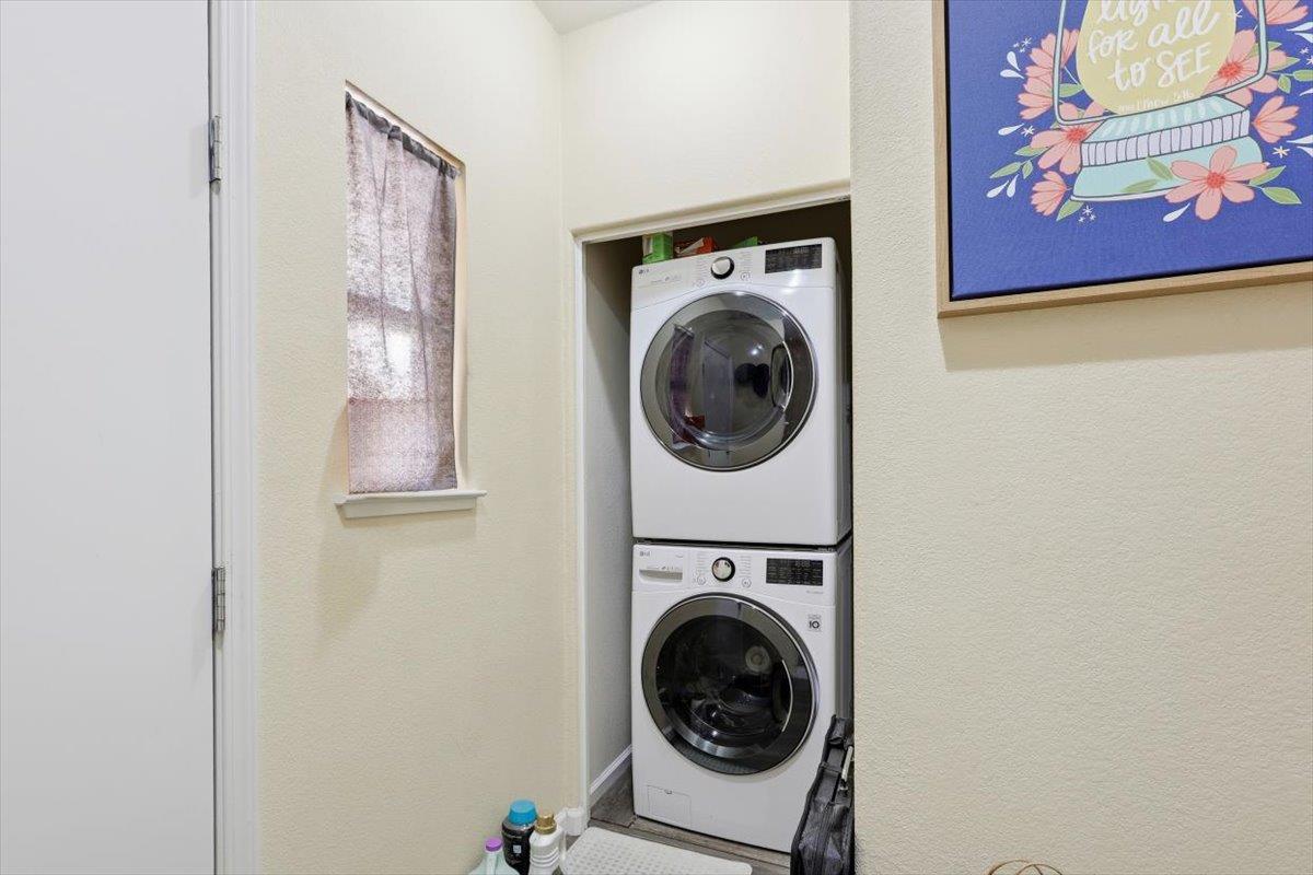 Detail Gallery Image 20 of 32 For 201 San Antonio Pl, San Jose,  CA 95116 - 3 Beds | 2/1 Baths