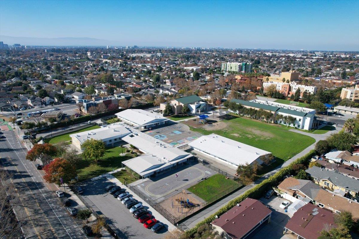 Detail Gallery Image 30 of 32 For 201 San Antonio Pl, San Jose,  CA 95116 - 3 Beds | 2/1 Baths