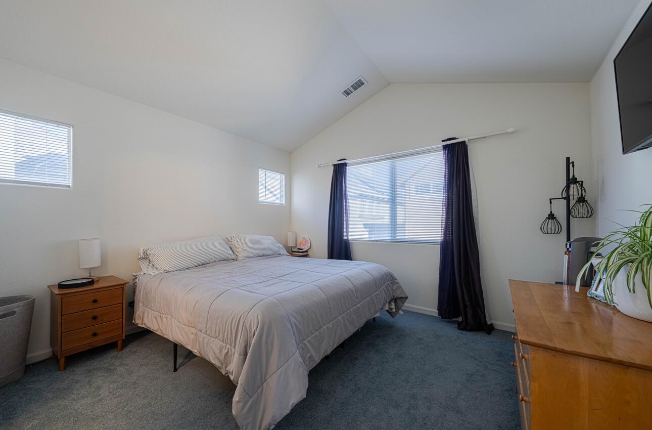 Detail Gallery Image 17 of 30 For 1935 Bradbury St, Salinas,  CA 93906 - 3 Beds | 2 Baths