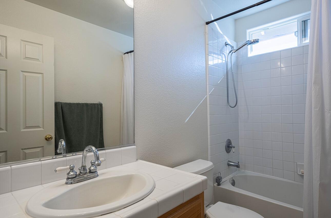 Detail Gallery Image 26 of 30 For 1935 Bradbury St, Salinas,  CA 93906 - 3 Beds | 2 Baths