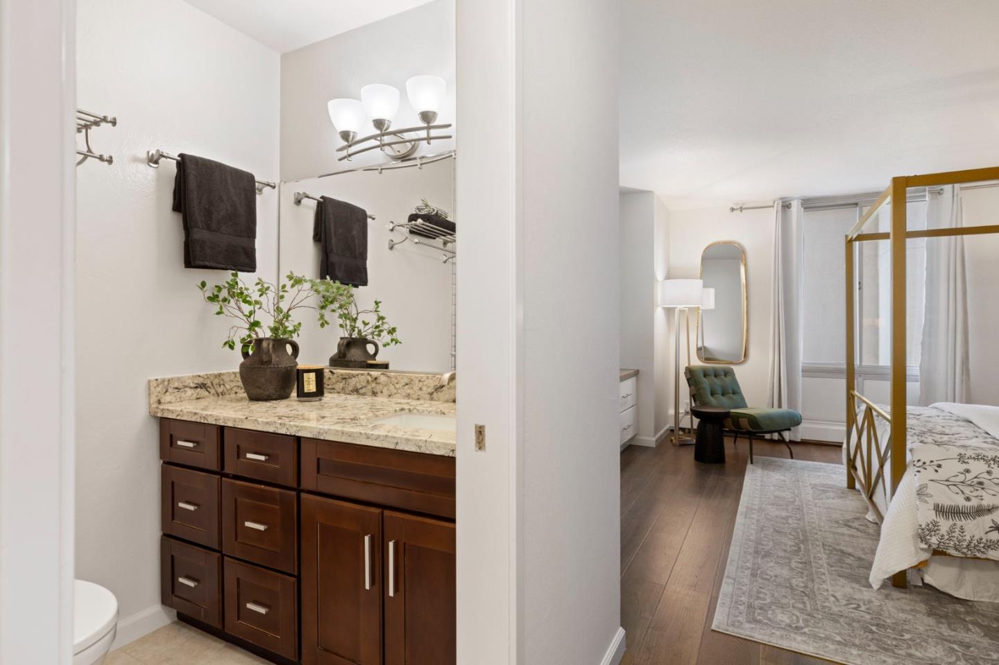 Detail Gallery Image 21 of 36 For 300 Davey Glen Rd #3621,  Belmont,  CA 94002 - 3 Beds | 3 Baths