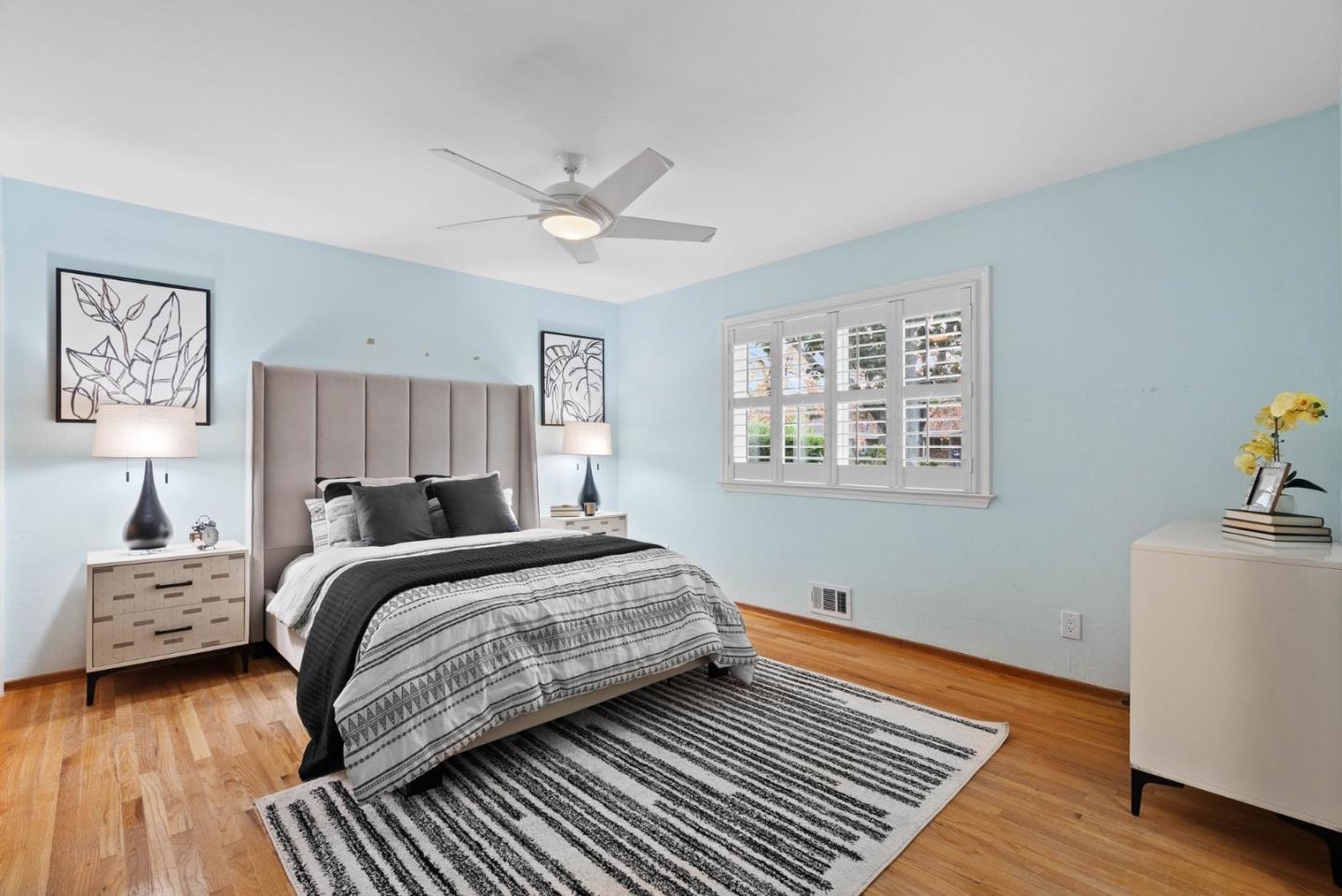 Detail Gallery Image 13 of 33 For 5231 Eileen Dr, San Jose,  CA 95129 - 4 Beds | 2/1 Baths