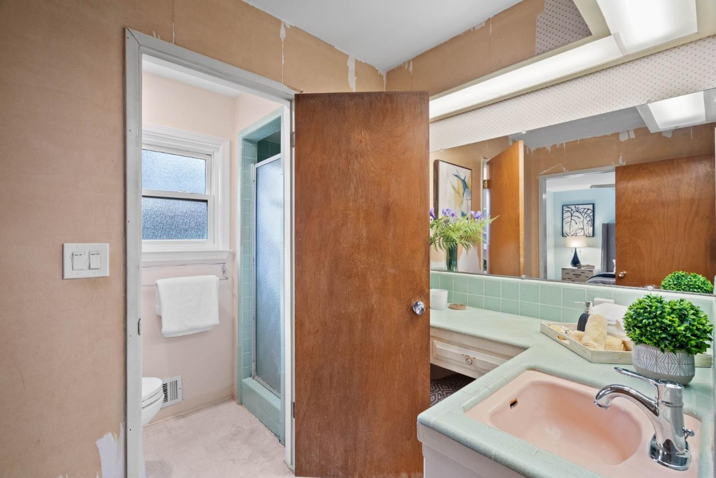 Detail Gallery Image 15 of 33 For 5231 Eileen Dr, San Jose,  CA 95129 - 4 Beds | 2/1 Baths