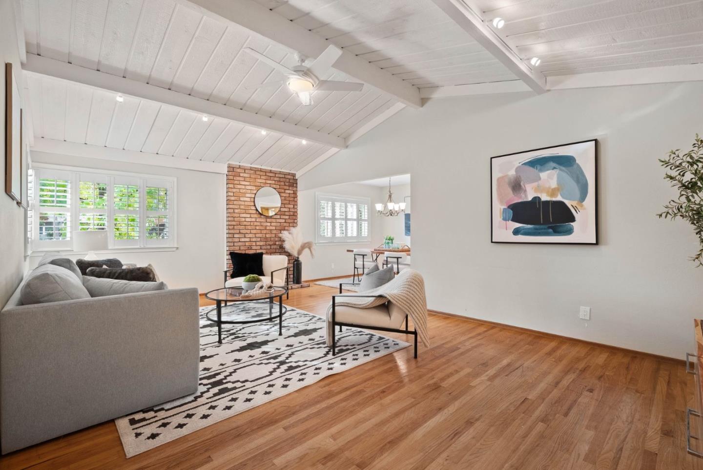 Detail Gallery Image 5 of 33 For 5231 Eileen Dr, San Jose,  CA 95129 - 4 Beds | 2/1 Baths