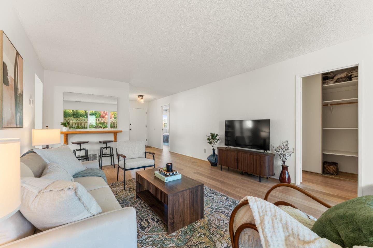 Detail Gallery Image 4 of 26 For 643 Peartree Dr, Watsonville,  CA 95076 - 2 Beds | 2 Baths