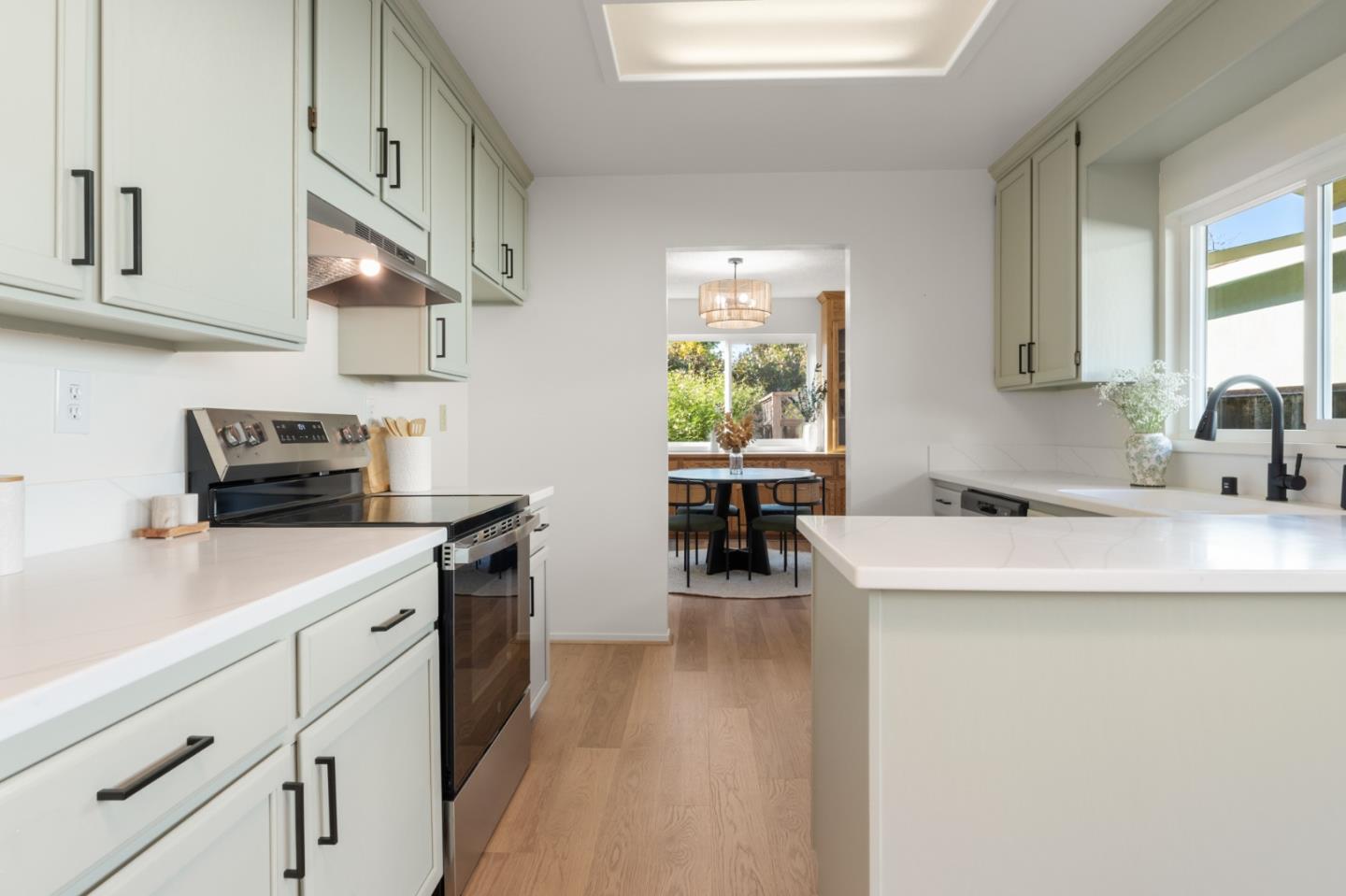 Detail Gallery Image 6 of 26 For 643 Peartree Dr, Watsonville,  CA 95076 - 2 Beds | 2 Baths