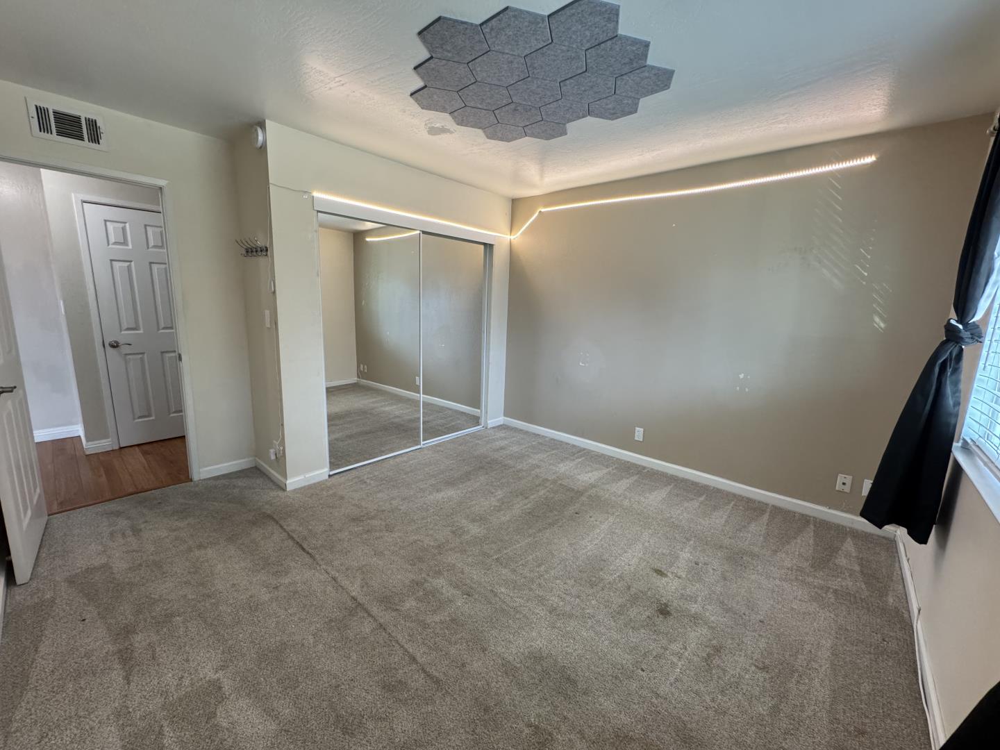 Detail Gallery Image 10 of 18 For 5512 Spinnaker Dr #4,  San Jose,  CA 95123 - 2 Beds | 1 Baths