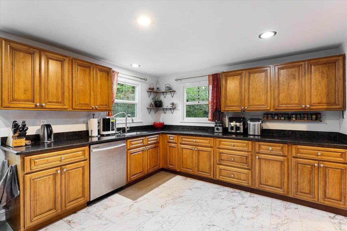 Detail Gallery Image 11 of 50 For 185 Juanita Rd, Boulder Creek,  CA 95006 - 3 Beds | 2 Baths