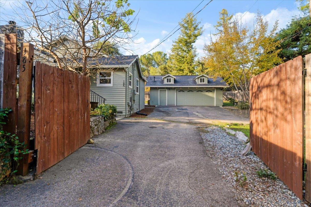 Detail Gallery Image 2 of 50 For 185 Juanita Rd, Boulder Creek,  CA 95006 - 3 Beds | 2 Baths