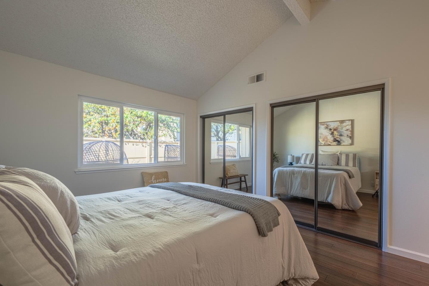 Detail Gallery Image 31 of 43 For 1868 Cherokee #1,  Salinas,  CA 93906 - 2 Beds | 2 Baths