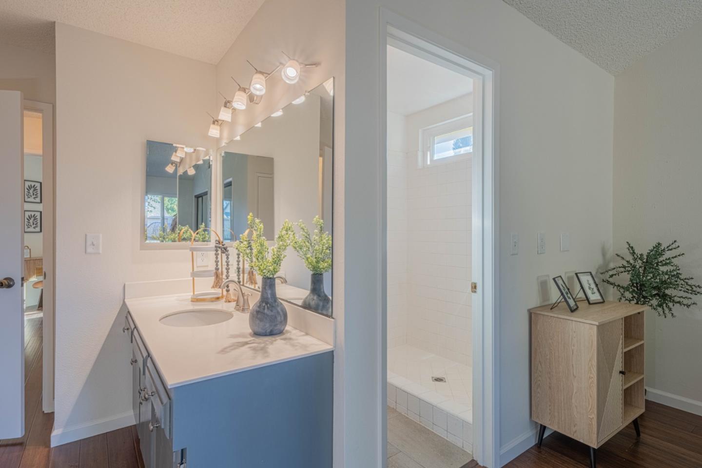 Detail Gallery Image 33 of 43 For 1868 Cherokee #1,  Salinas,  CA 93906 - 2 Beds | 2 Baths