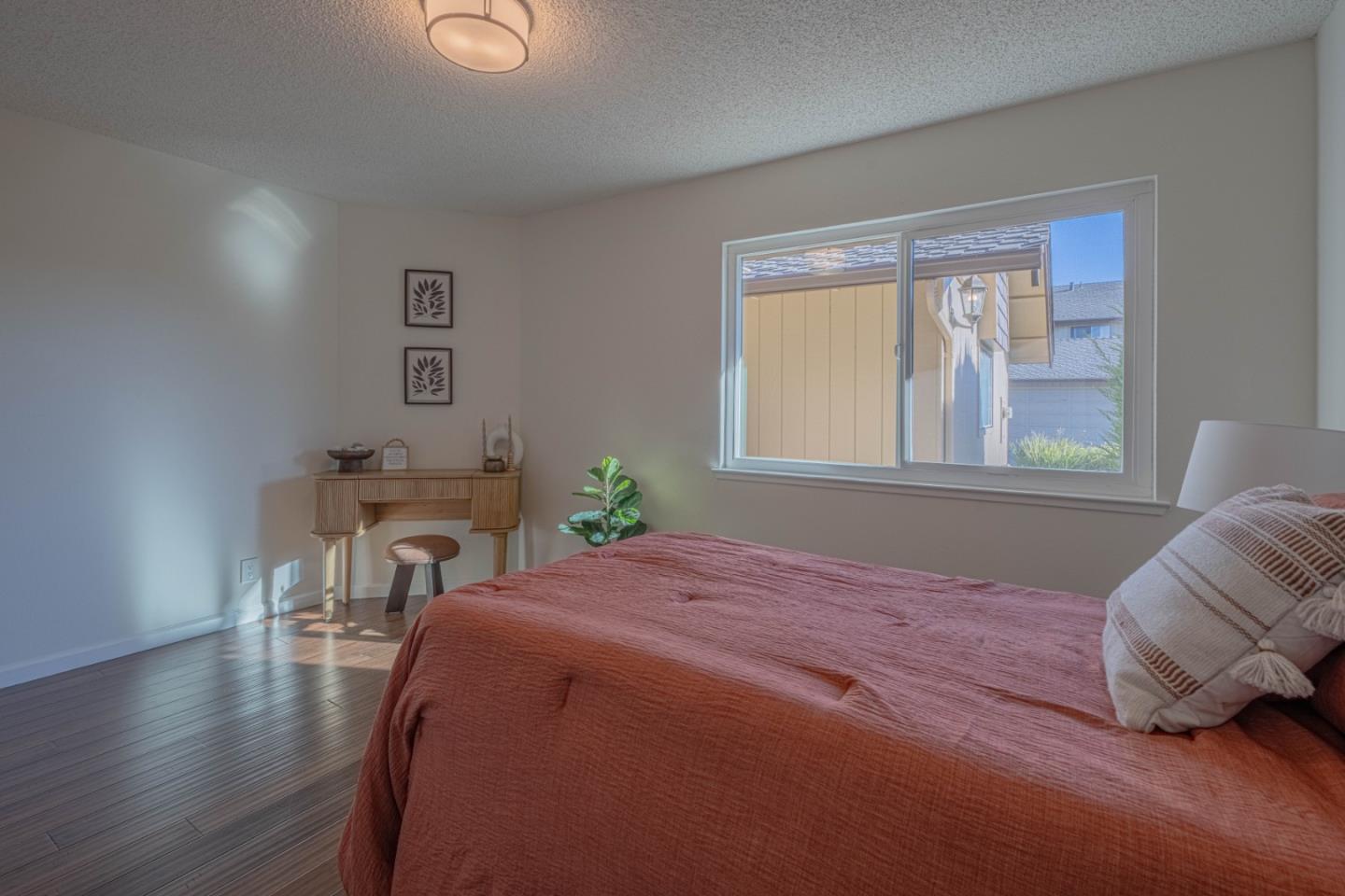 Detail Gallery Image 37 of 43 For 1868 Cherokee #1,  Salinas,  CA 93906 - 2 Beds | 2 Baths