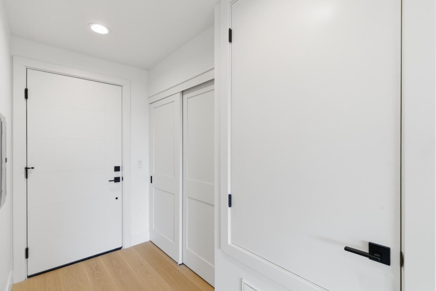 Detail Gallery Image 38 of 48 For 560 El Camino Real #406,  San Carlos,  CA 94070 - 2 Beds | 2 Baths