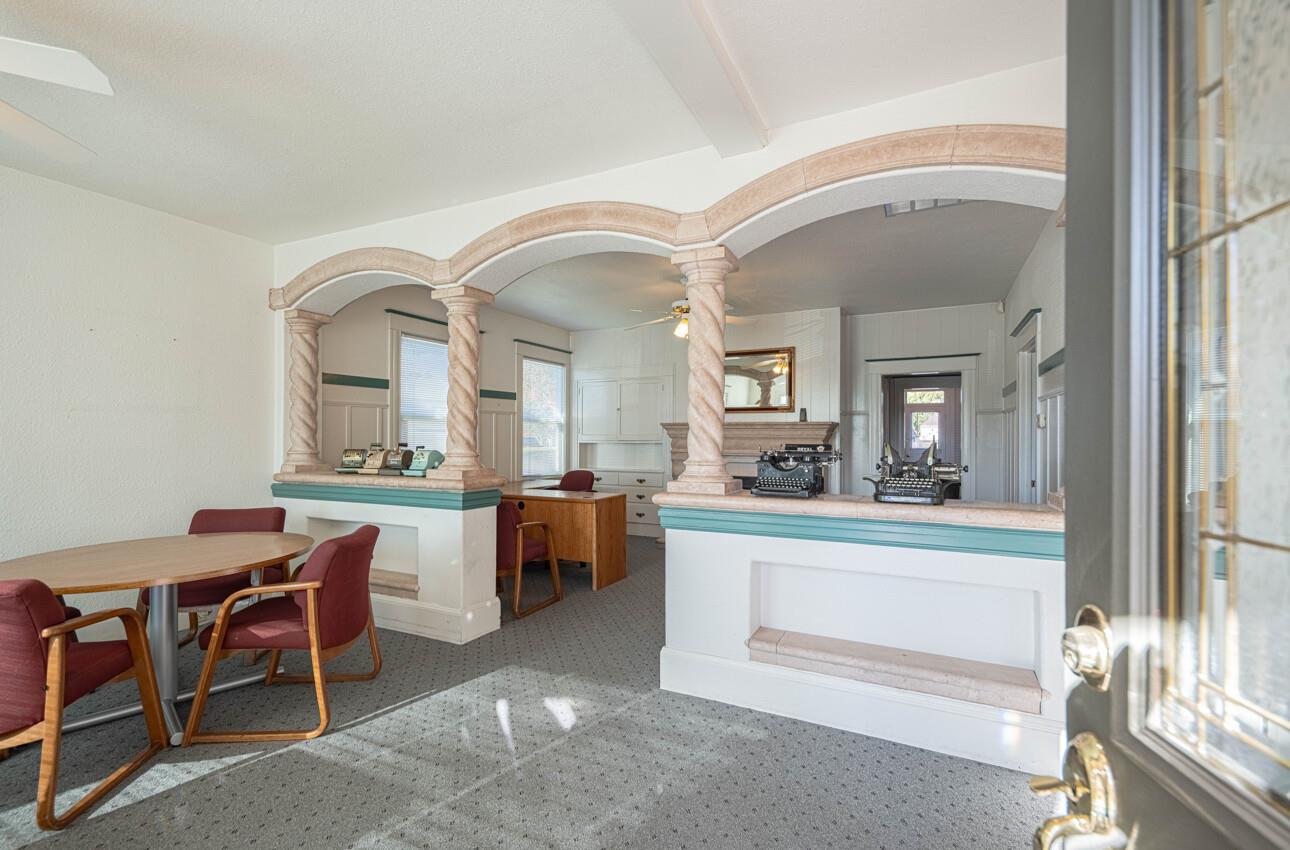 Detail Gallery Image 4 of 21 For 35 Maple St, Salinas,  CA 93901 - – Beds | – Baths