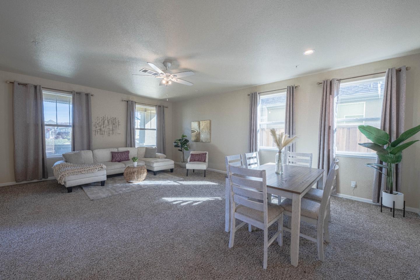 Detail Gallery Image 5 of 31 For 773 Brandywine Ln, King City,  CA 93930 - 4 Beds | 3 Baths